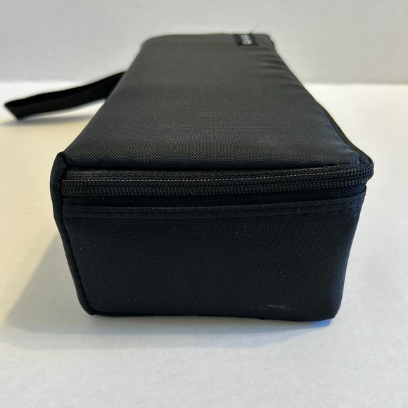 Case Logic cassette tape storage/carrying case with 15 empty cassette cases-Blk - Picture 5 of 11